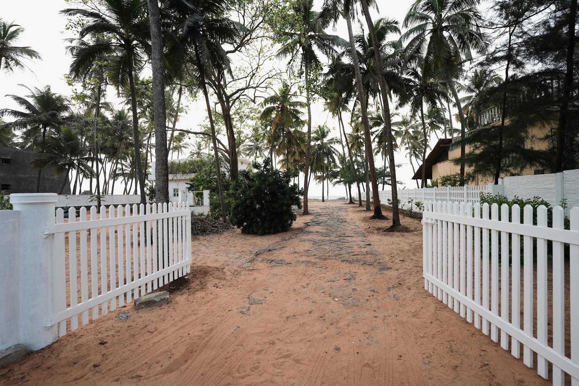 Beach At The White House Udupi Extérieur photo