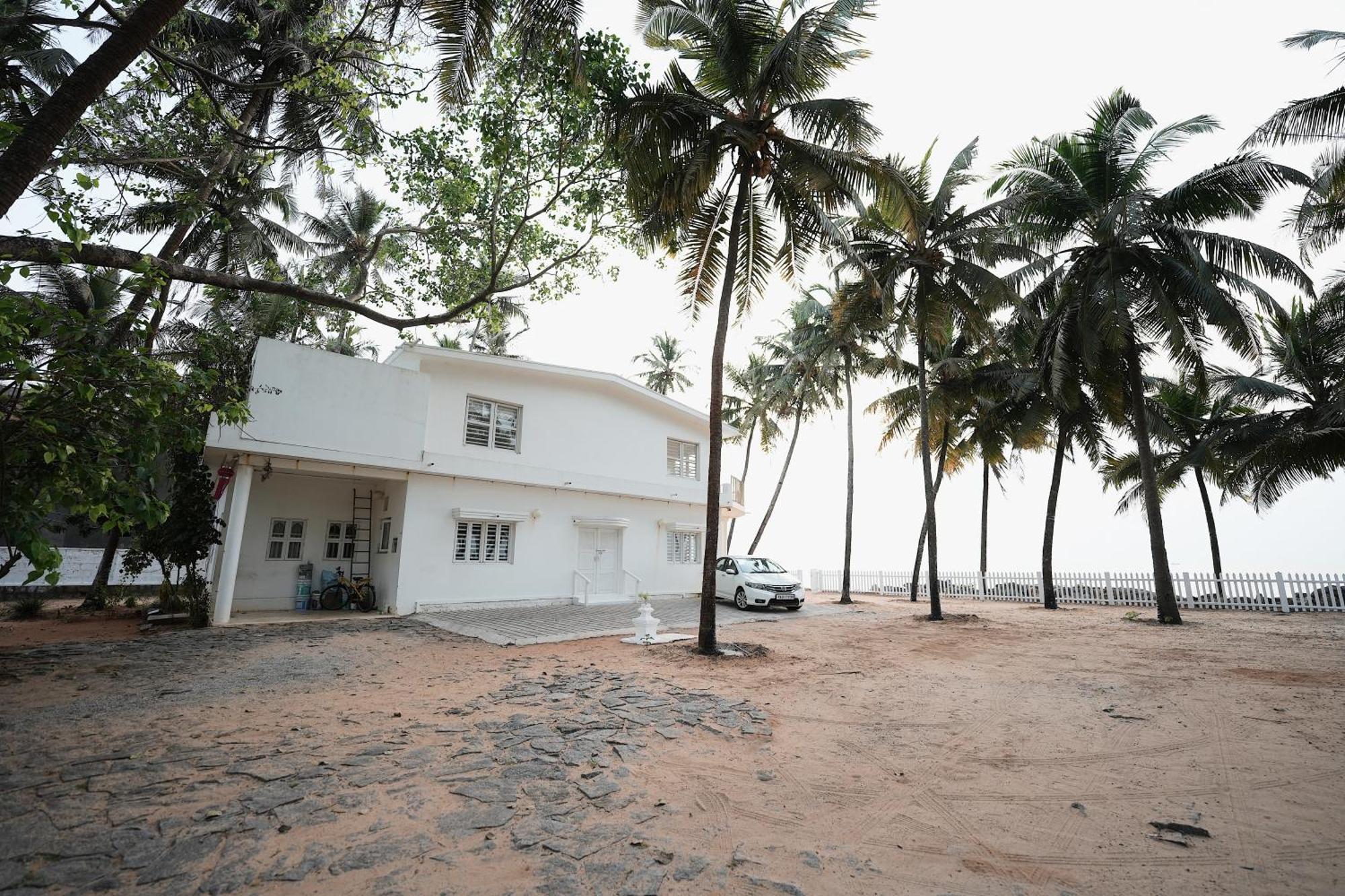 Beach At The White House Udupi Extérieur photo